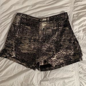 Black and Gold Envelope Skort